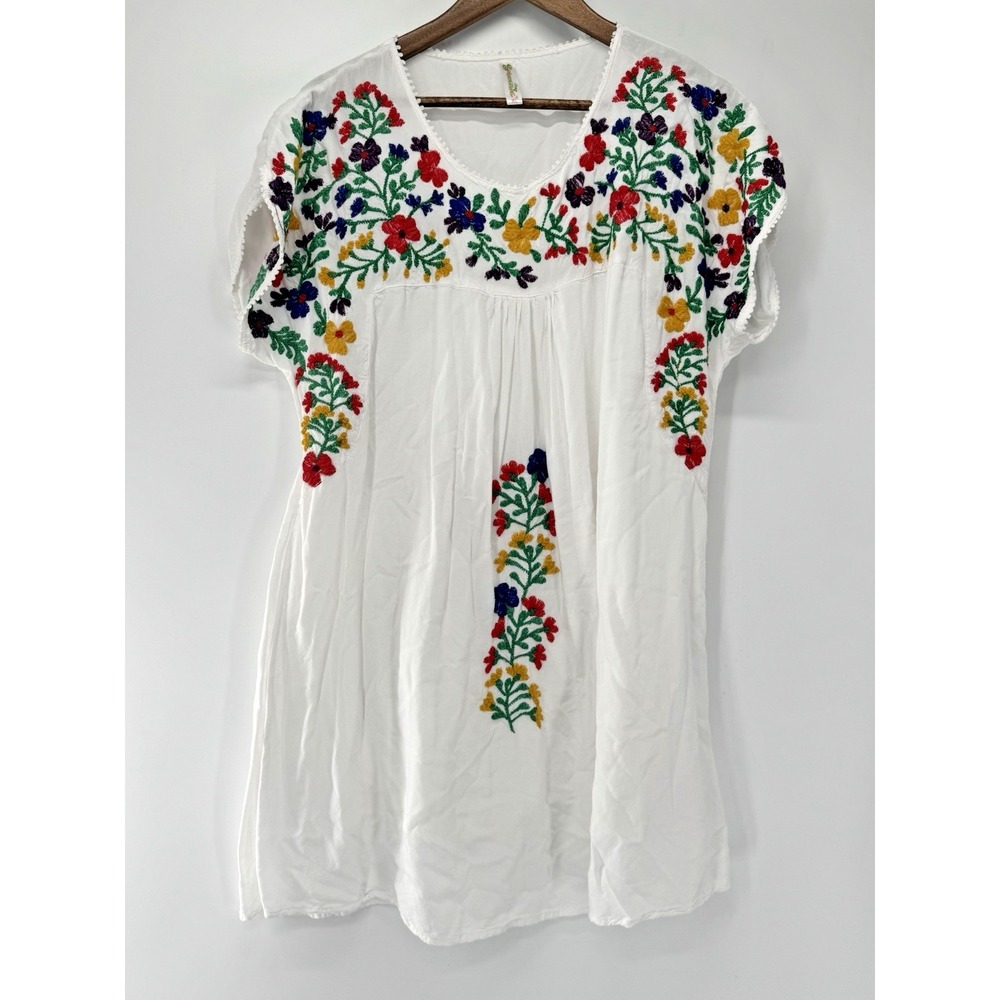 Shoreline XL Dress White Embroidered Floral Flowers Summer Cover Up Boho festive
